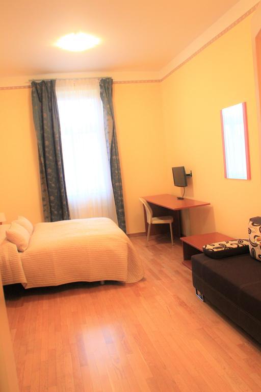 Lounge Hotel